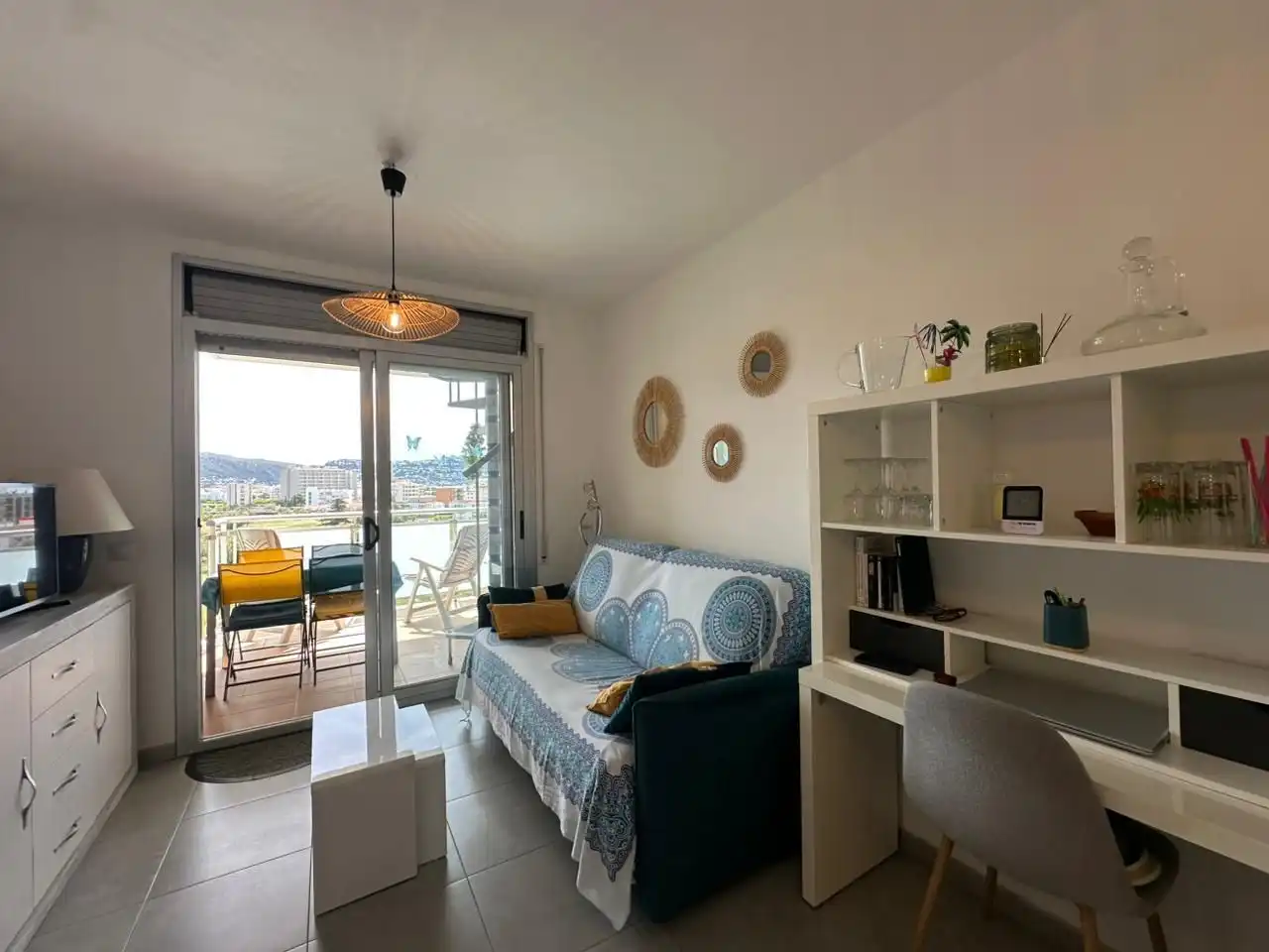 Sala de estar de Apartamento en venta en Roses con Aire acondicionado, Calefacción y Terraza