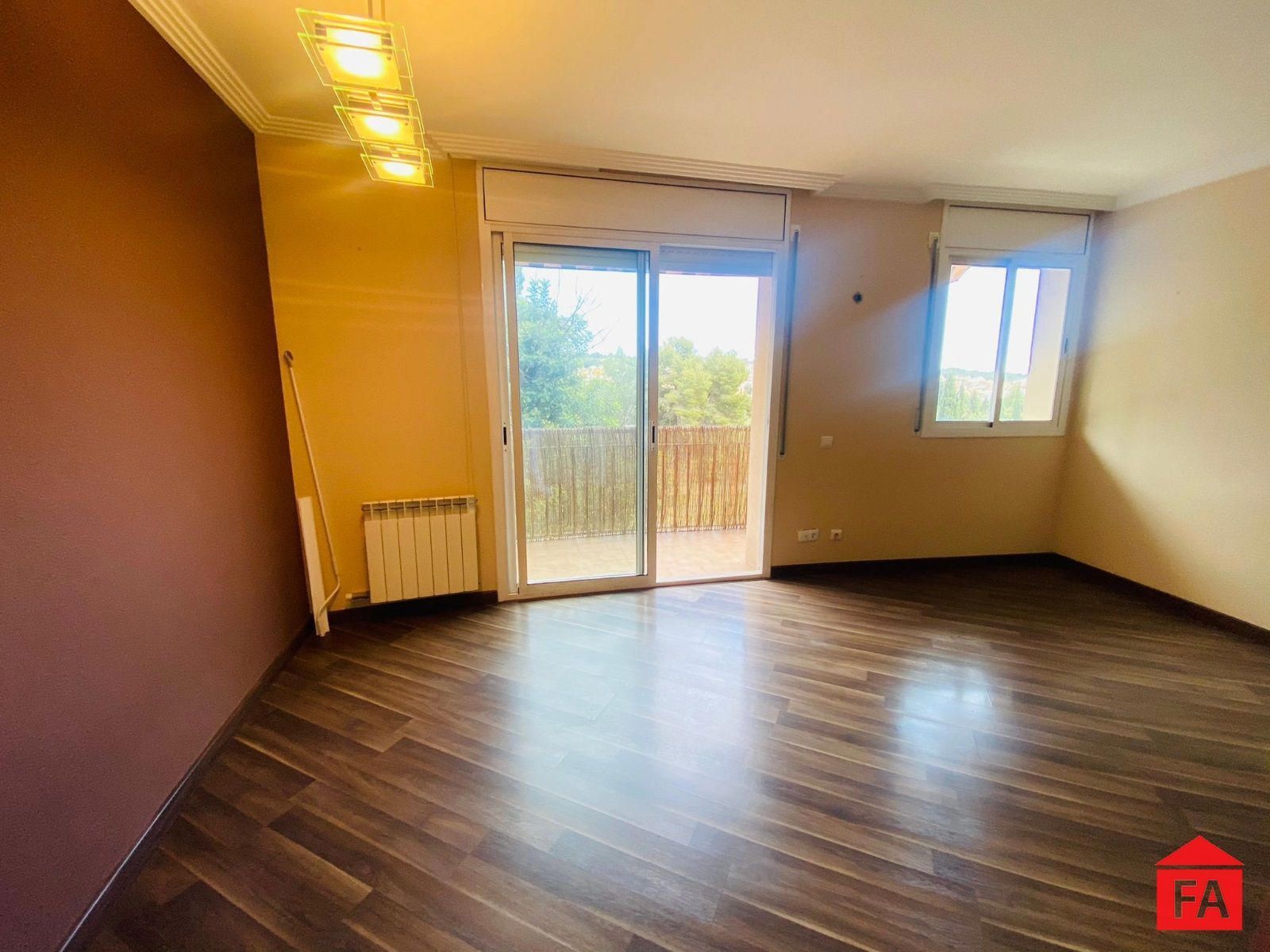 Bedroom of Flat for sale in El Vendrell  with Heating, Parquet flooring and Terrace