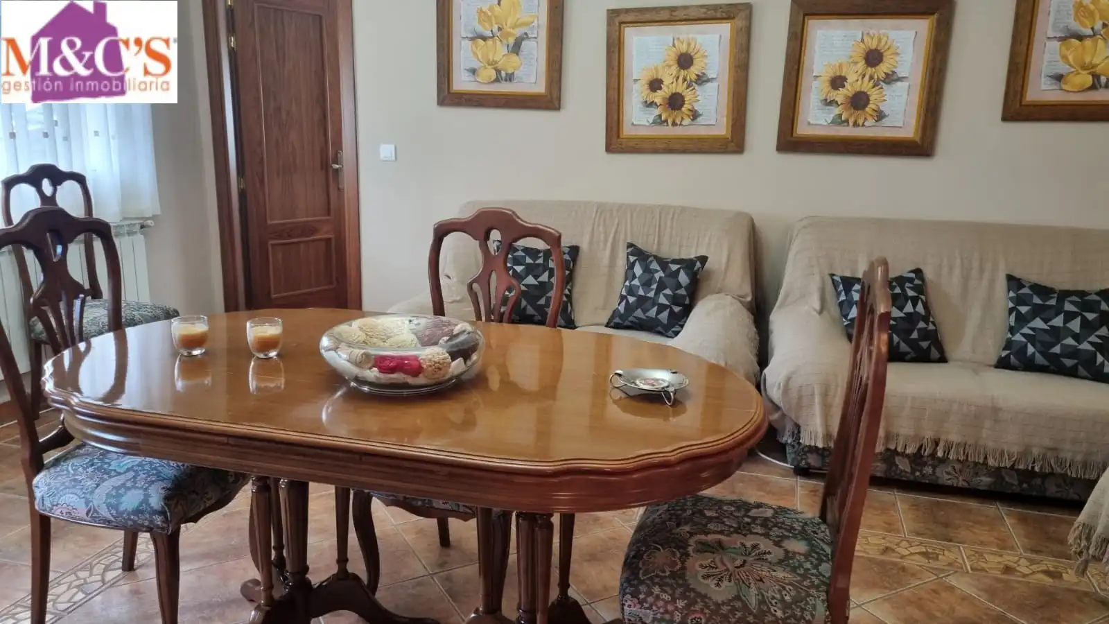 Menjador de Casa o xalet en venda en Cabezarrubias del Puerto amb Aire condicionat, Calefacció i Jardí privat