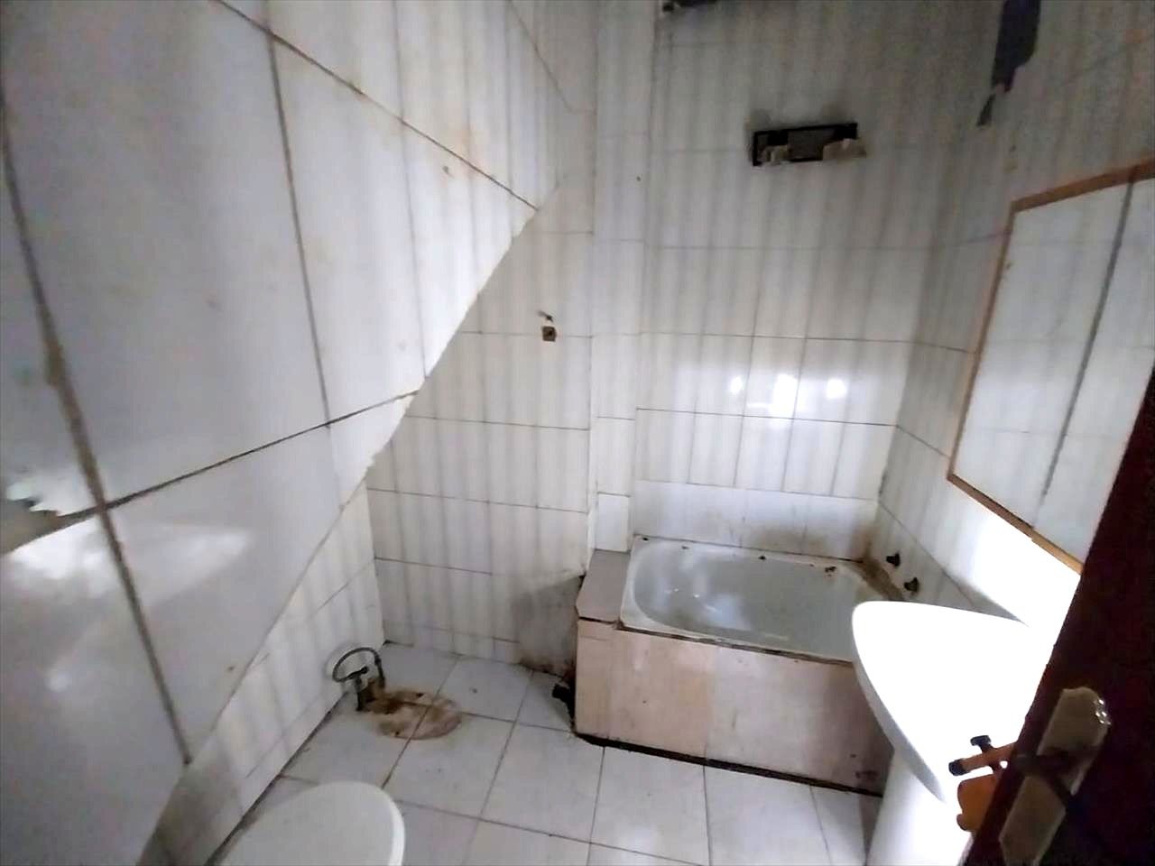 Erdgeschoss zum Verkauf in Pau, Llefià