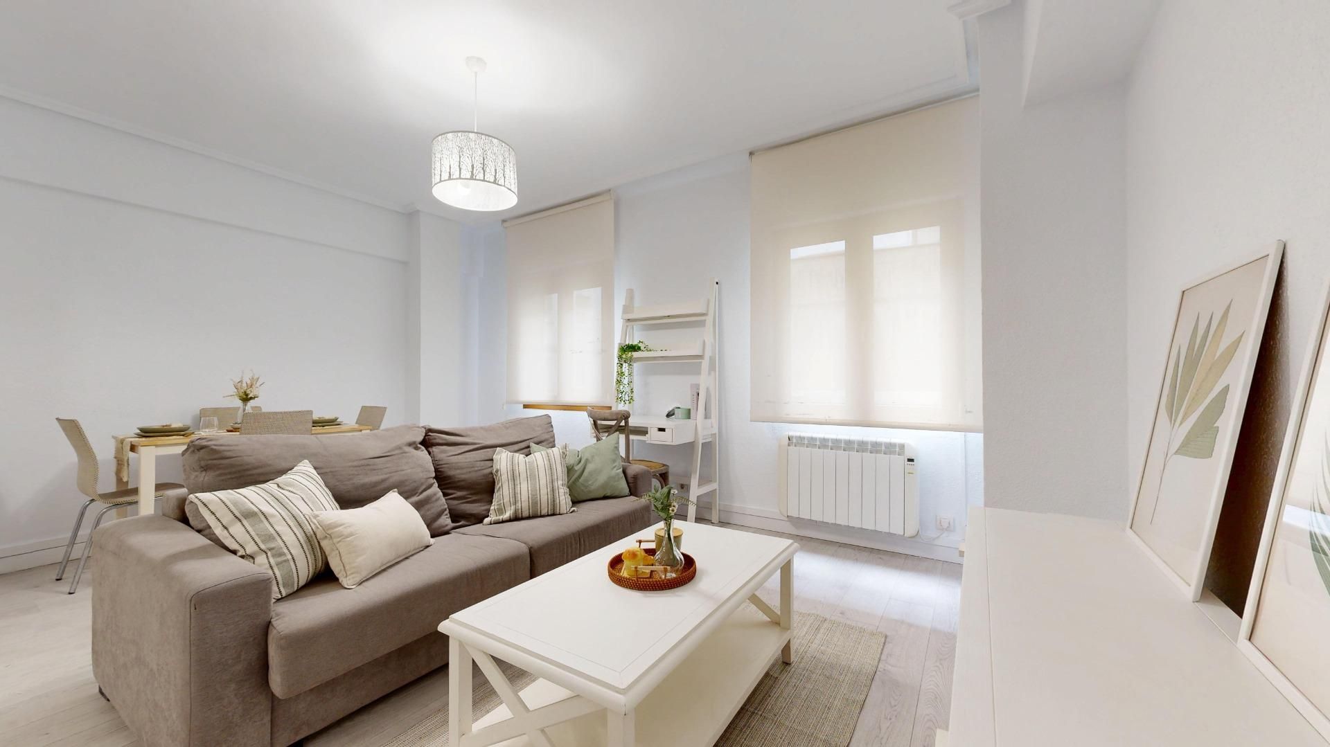 Living room of Flat for sale in Bilbao   with Heating and Alarm