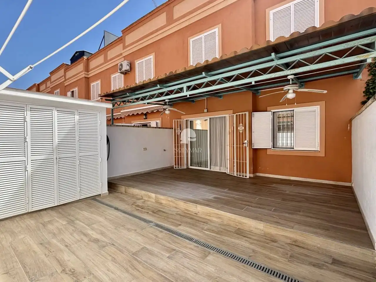 Terrasse von Einfamilien-Reihenhaus zur Miete in Vélez-Málaga mit Klimaanlage, Terrasse und Möbliert