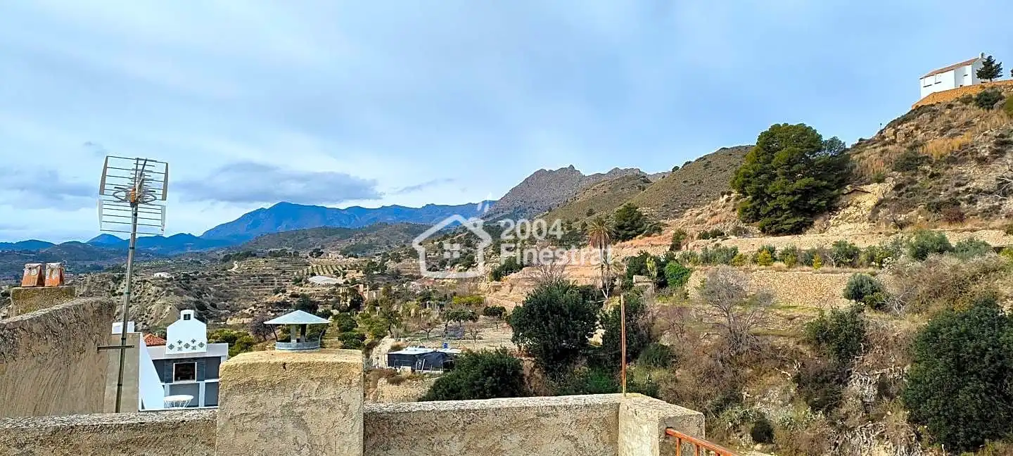 Finca rústica en venta en Relleu con Terraza