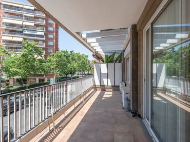 Pis amb ascensor en venda a Avinguda de Sarrià