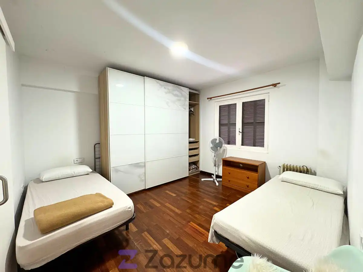Habitación de Piso de alquiler en  Palma de Mallorca con Calefacción, Parquet y Amueblado