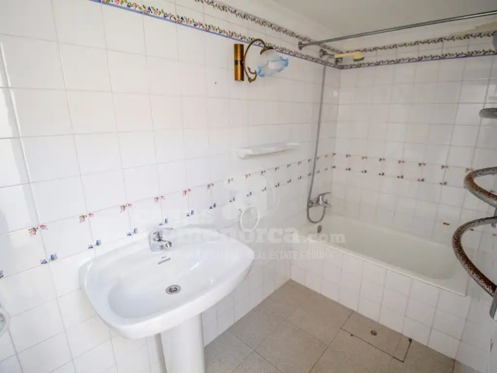 Bathroom of Houses for sale in Maó - Mahón  with Air Conditioner, Private garden and Terrace