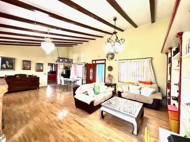 Sala de estar de Casa o chalet en venta en Alicante / Alacant con Calefacción, Jardín privado y Trastero