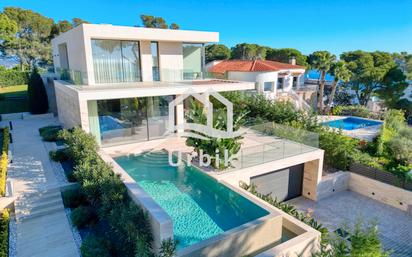 Vista exterior de Casa o xalet en venda en Castell-Platja d'Aro amb Aire condicionat, Calefacció i Jardí privat