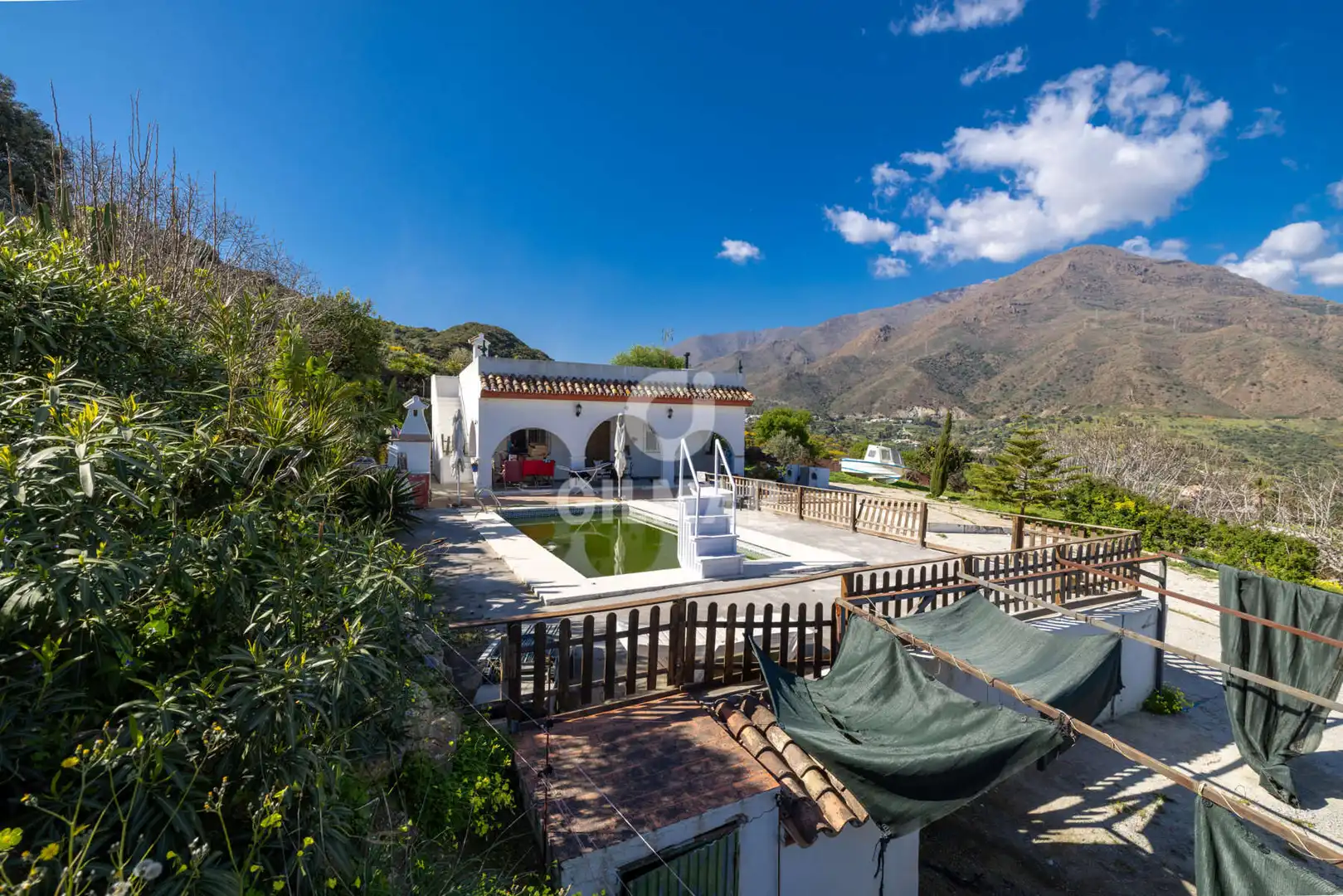 Vista exterior de Casa o chalet en venta en Estepona con Jardín privado y Piscina