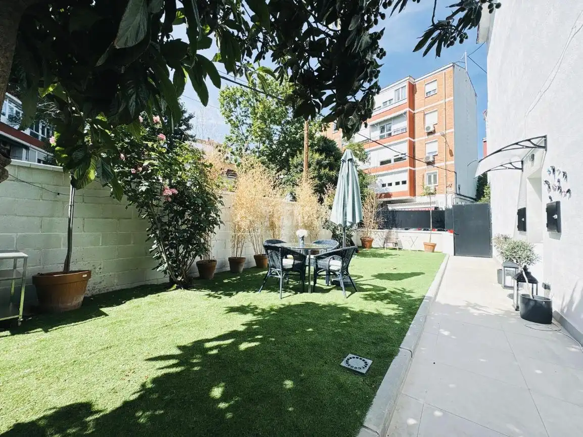 Garden of Detached homes for sale in Madrid