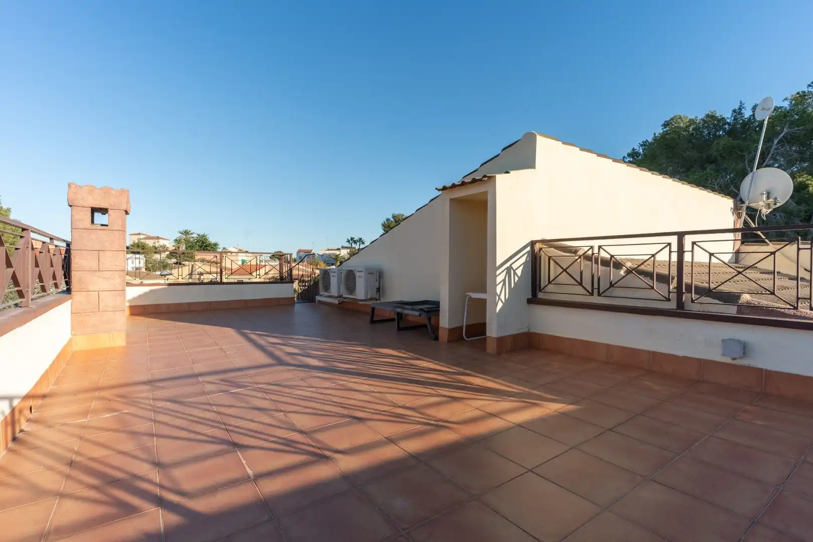 Terrassa de Casa o xalet en venda en Torrevieja amb Aire condicionat, Calefacció i Jardí privat