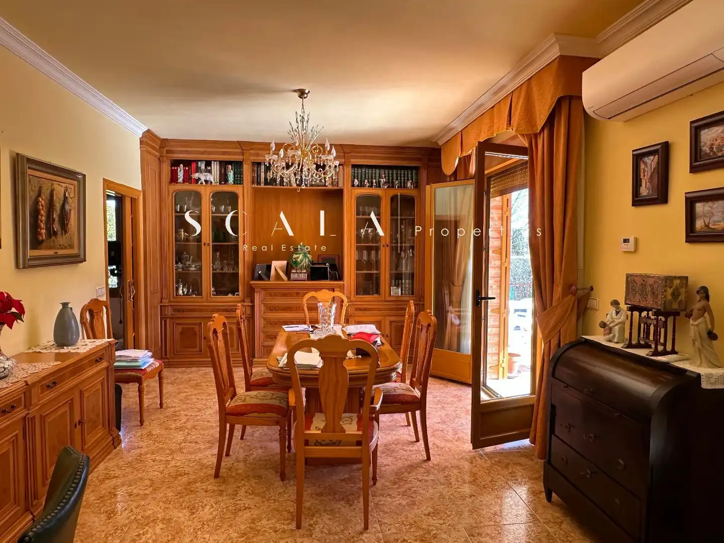 Comedor de Casa o chalet en venta en Nambroca con Aire acondicionado, Calefacción y Jardín privado