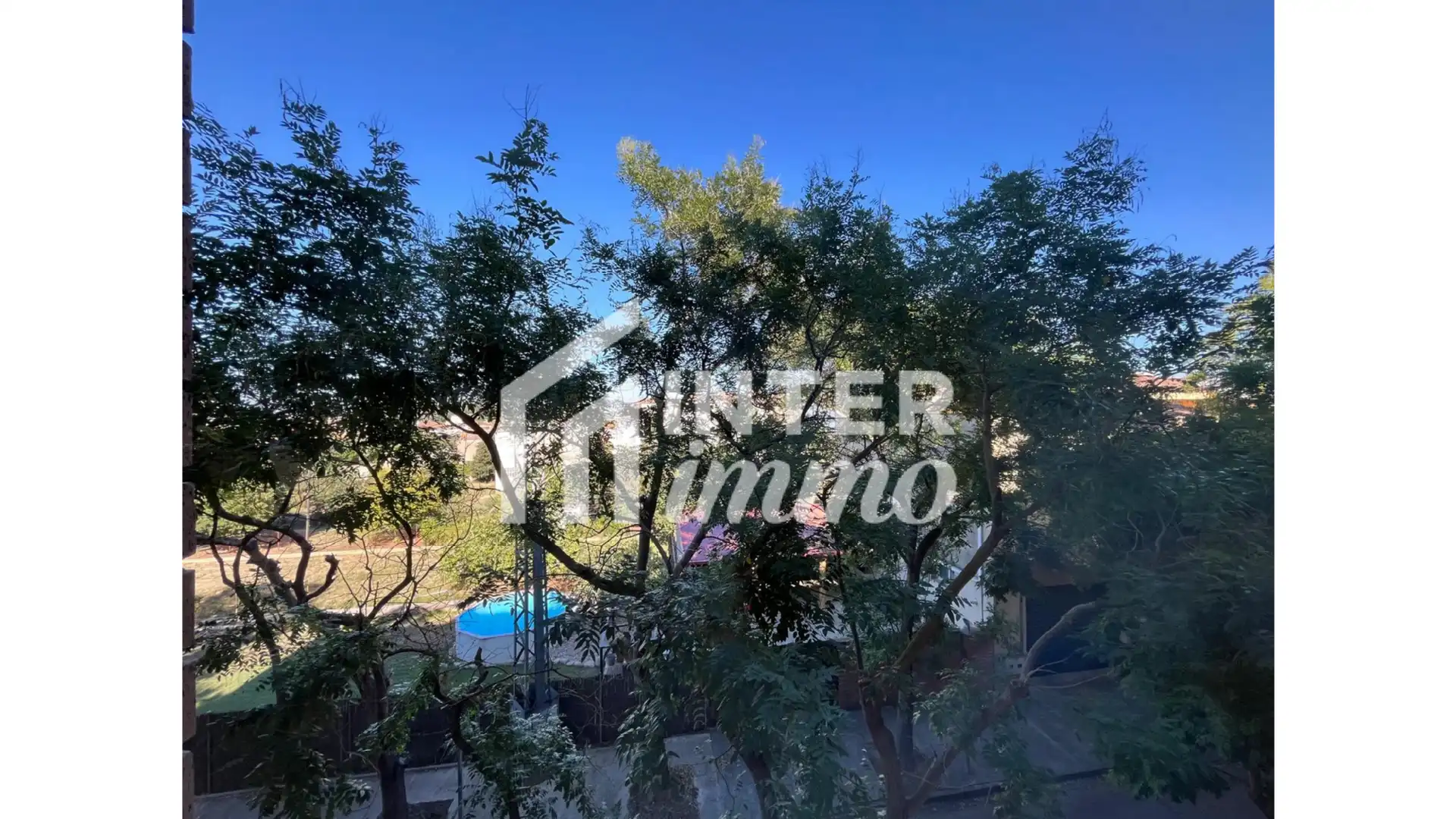 Exterior view of Apartments for sale in Eixample - Horta Capallera