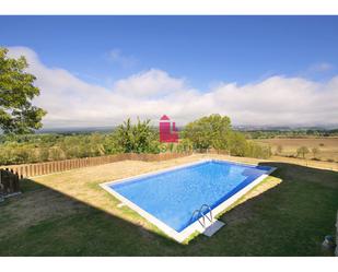 Piscina de Casa adosada en venda en Alp amb Piscina