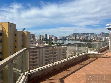 Penthouse mit Pool zum Verkauf in Zona Levante - Playa Fossa