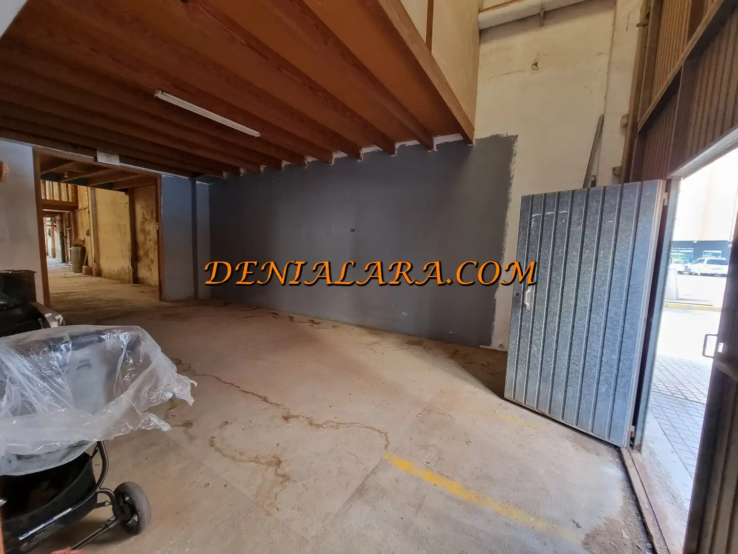Industrial buildings for sale in Dénia