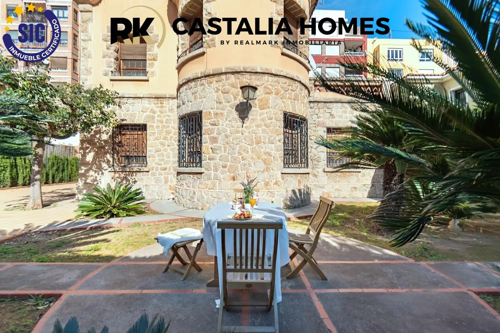 Vista exterior de Casa o chalet en venta en Castellón de la Plana / Castelló de la Plana con Calefacción, Jardín privado y Parquet