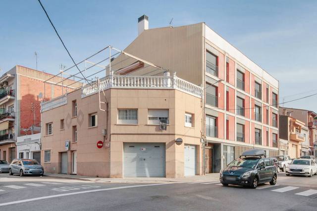 Piso en Venta en C/ d´Elcano en Creu de Barberà