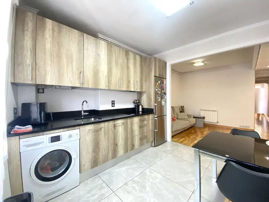 Küche von Wohnung zum Verkauf in Vitoria - Gasteiz mit Heizung, Parkett und Abstellraum