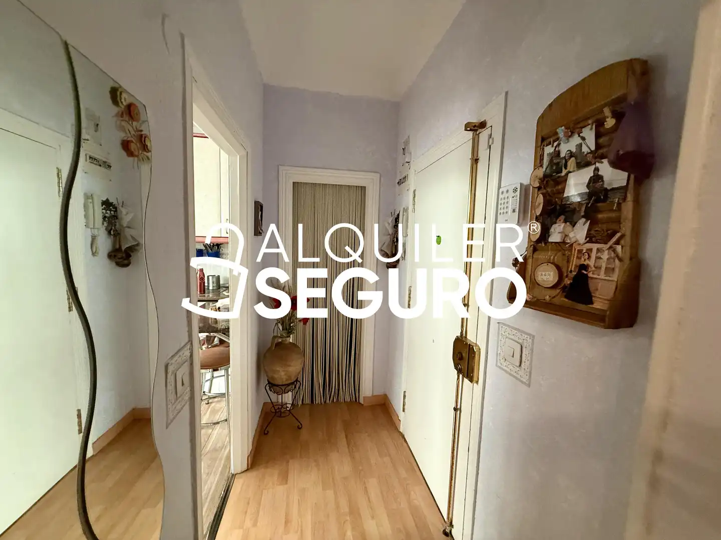 Flat for rent in Juan de la Cierva