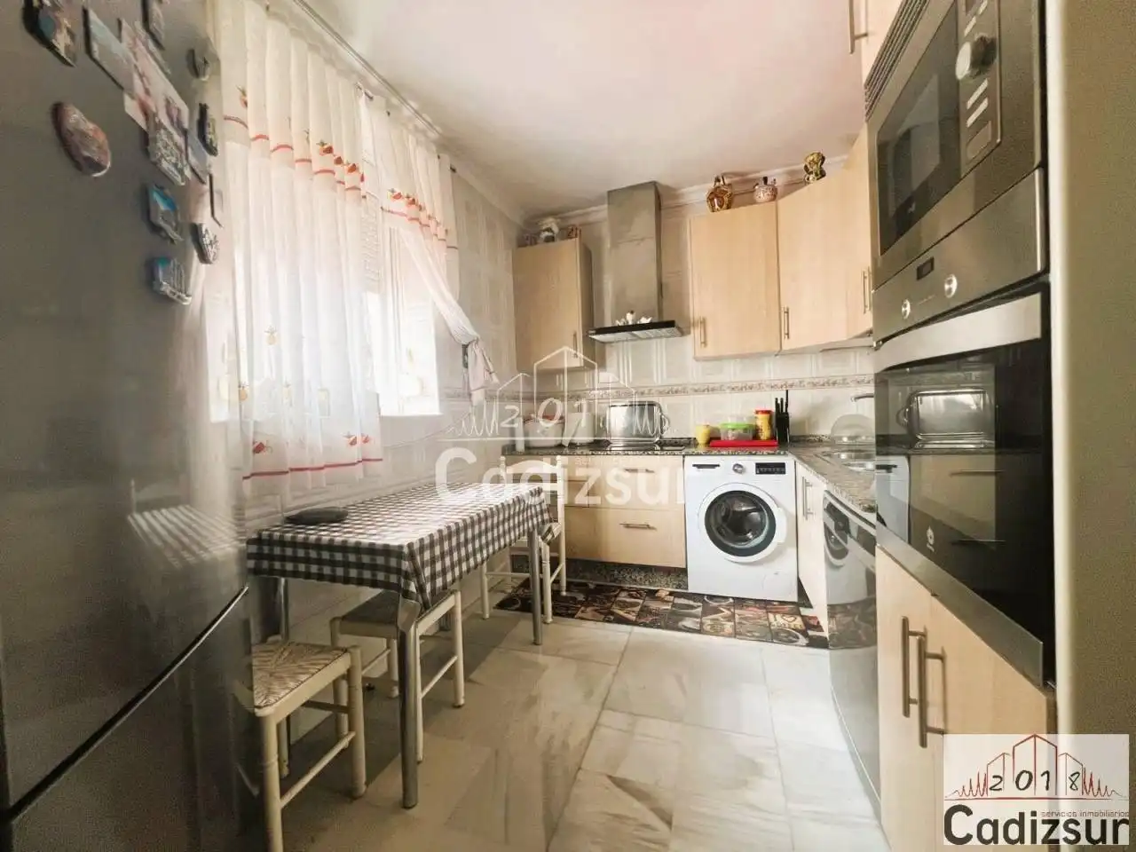Cocina de Piso en venta en Cádiz con Balcón