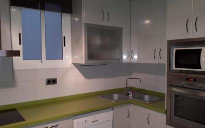Kitchen of Flat for sale in Sant Adrià de Besòs  with Air Conditioner and Heating