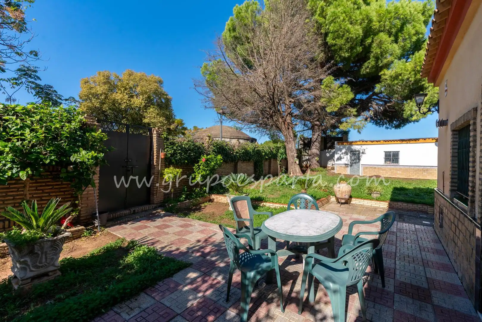Jardí de Casa o xalet en venda en Espartinas amb Aire condicionat, Jardí privat i Terrassa