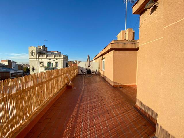 Ático en Alquiler en Vila de Gràcia