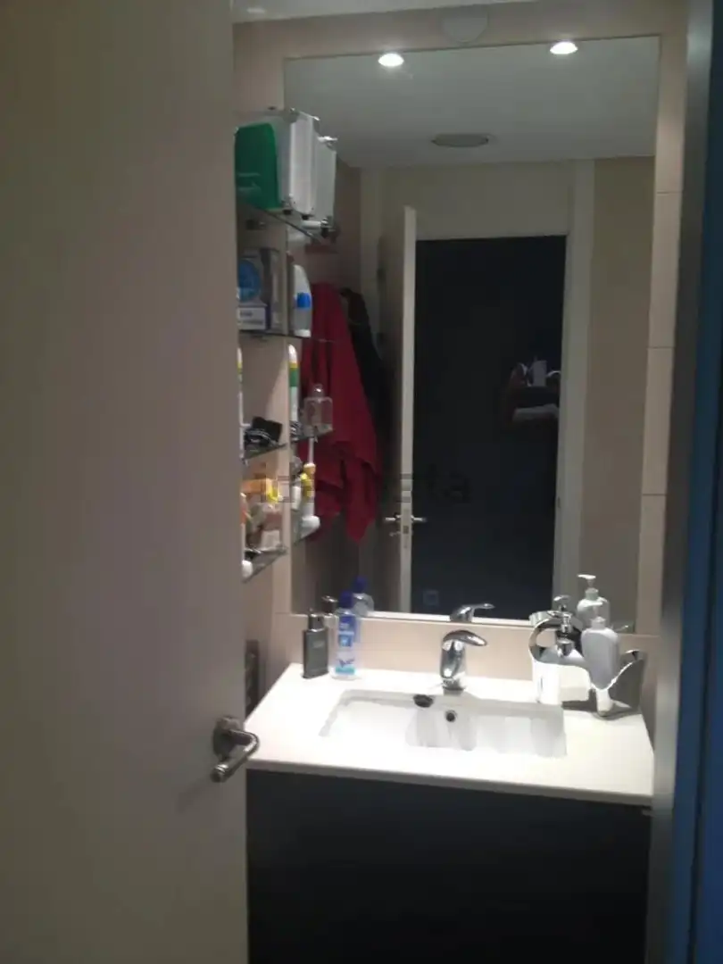 Baño de Planta baja en venta en Madrid con Aire acondicionado, Calefacción y Terraza
