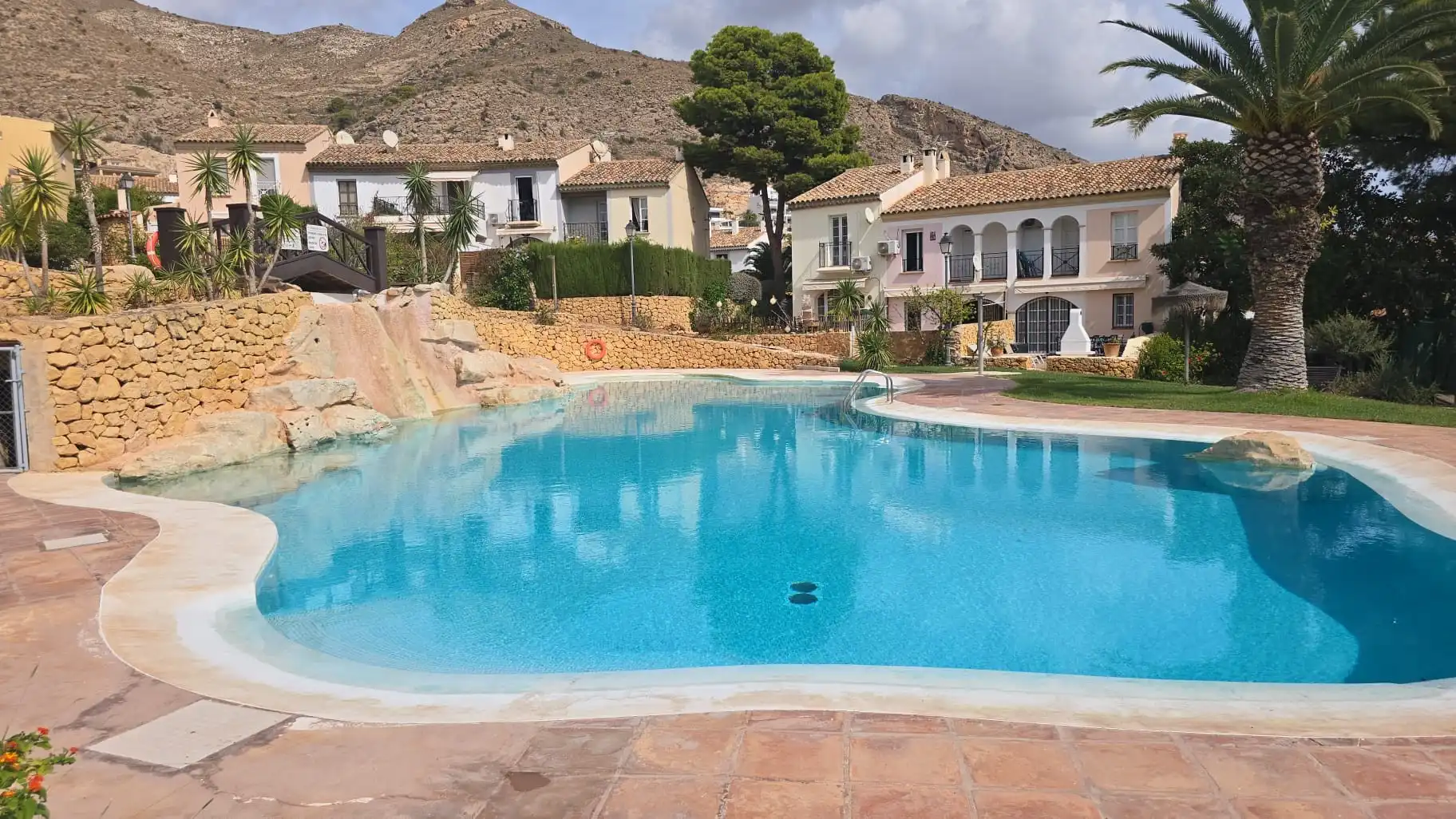 Bungalow con piscina in affitto a Golf Bahía, imagen 22