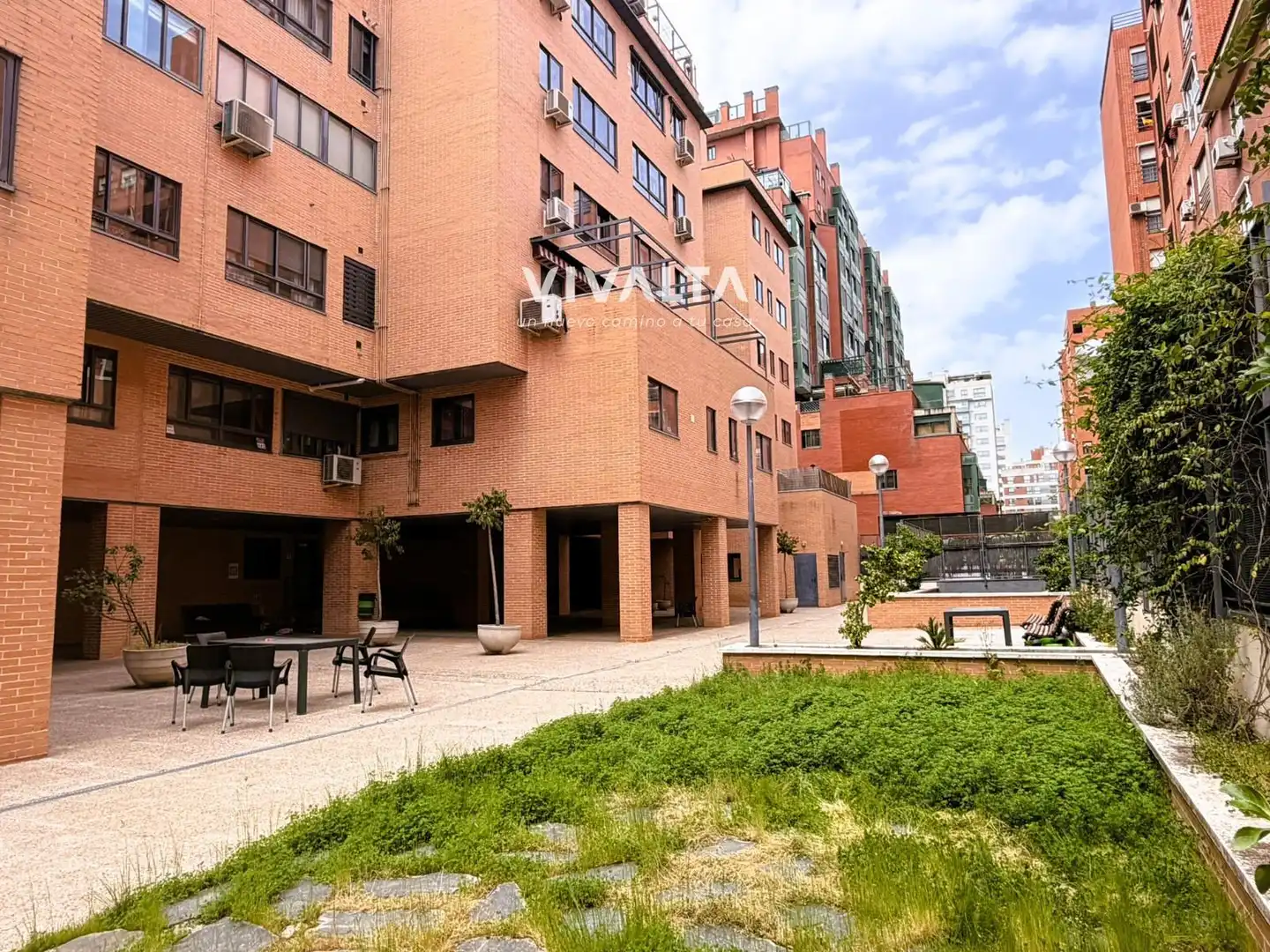 Vista exterior de Dúplex en venta en Madrid con Aire acondicionado, Calefacción y Terraza