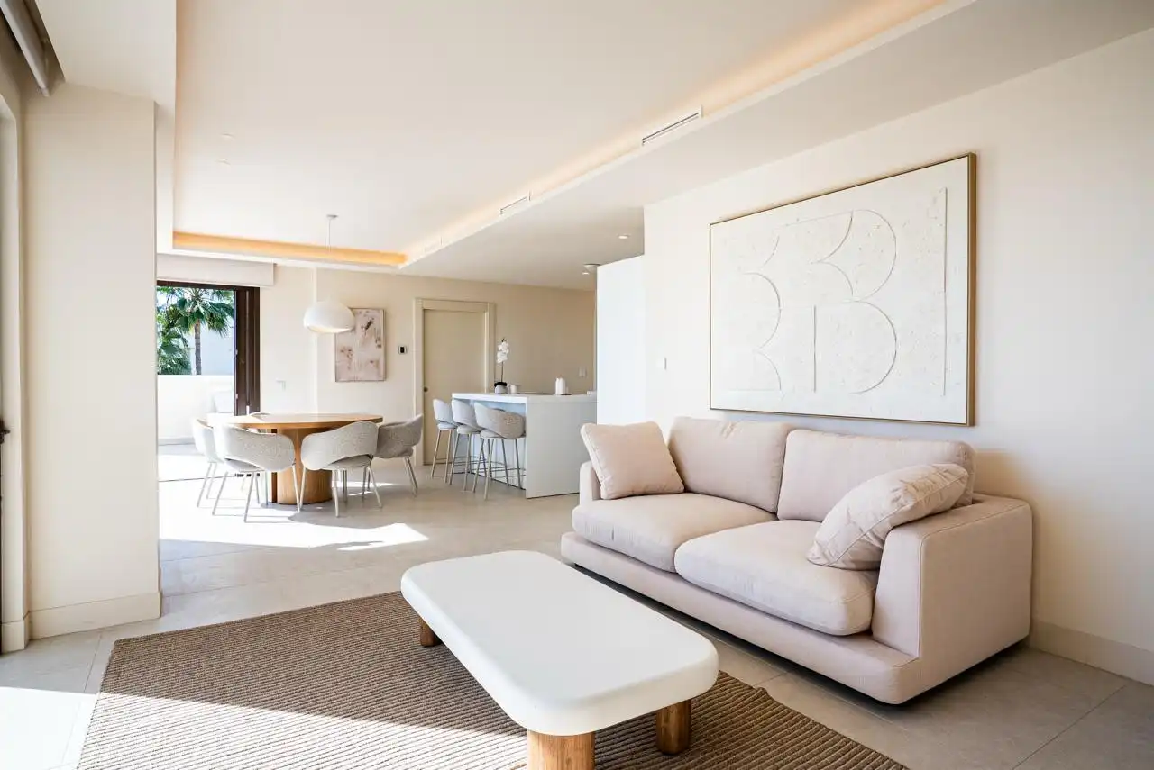 Sala de estar de Ático de alquiler en Estepona con Aire acondicionado, Calefacción y Terraza