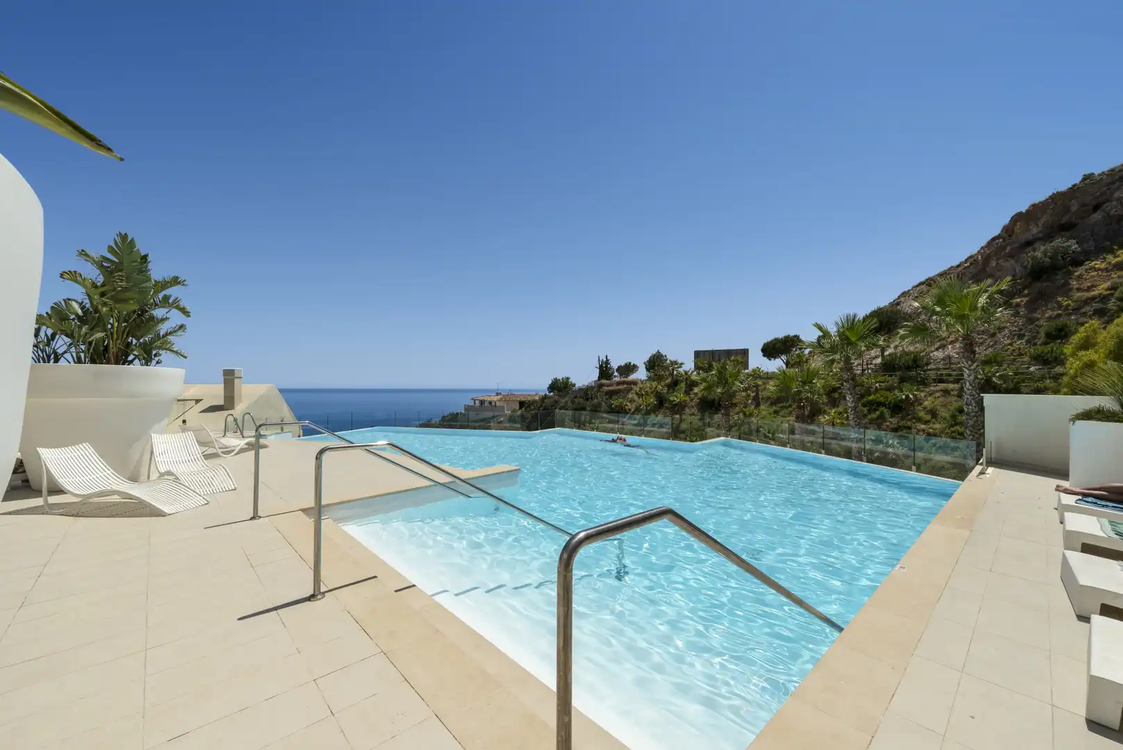 Swimming pool of Attic for sale in Benalmádena  with Air Conditioner, Terrace and Swimming Pool