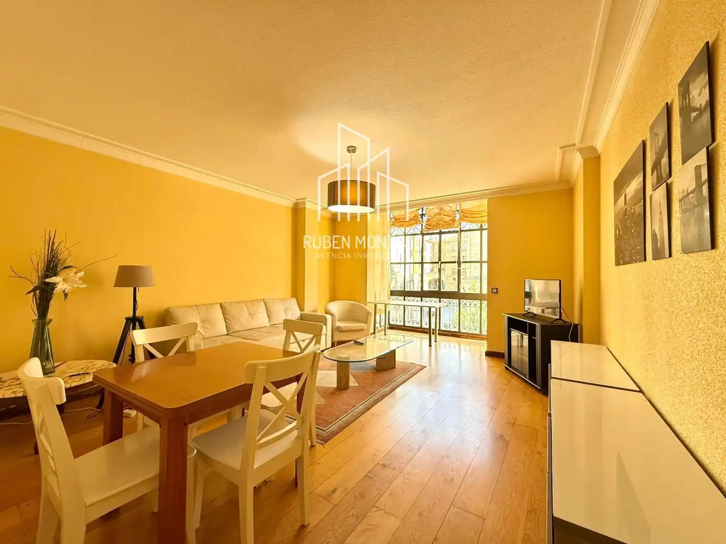 Wohnzimmer von Wohnung zur Miete in Salamanca mit Heizung, Parkett und Terrasse