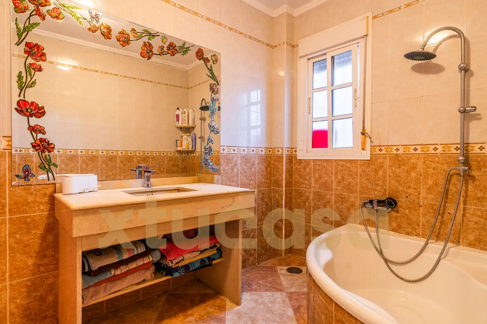 Bany de Casa o xalet en venda en San Fernando amb Aire condicionat, Terrassa i Moblat
