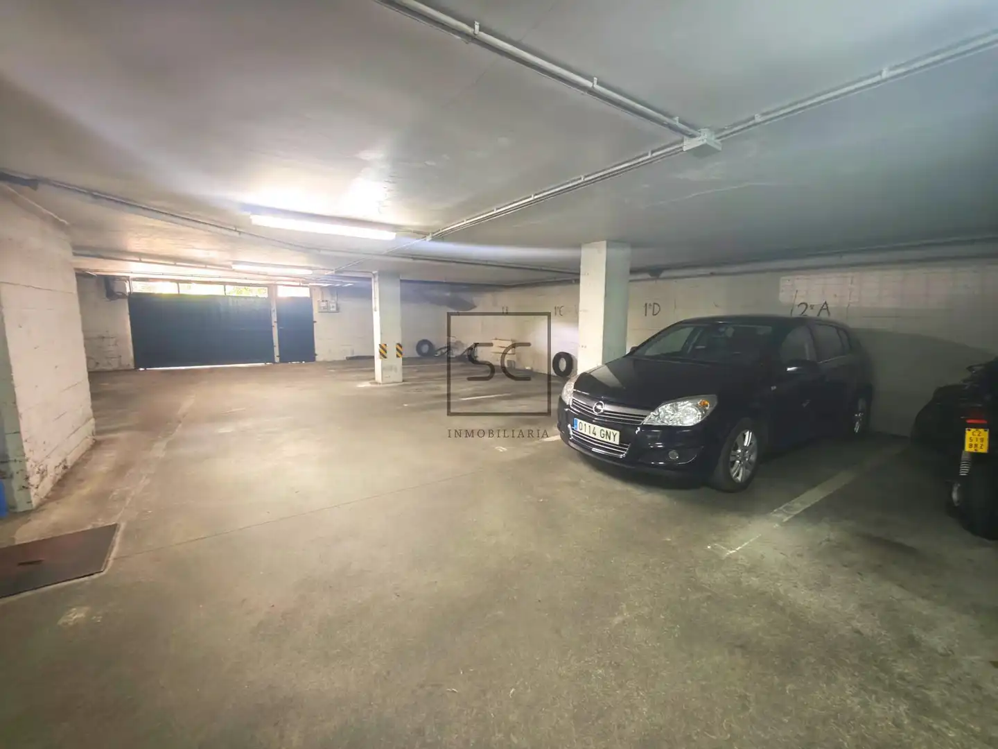 Parking de Piso en venta en Narón con Calefacción, Parquet y Trastero