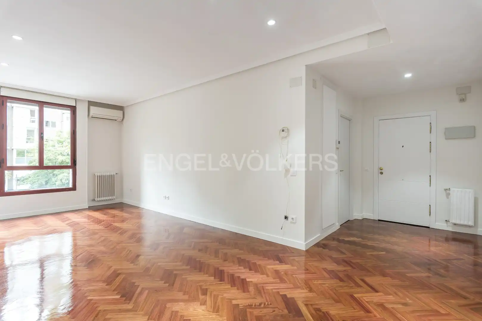 Wohnzimmer von Wohnung zur Miete in  Madrid Capital mit Klimaanlage, Heizung und Parkett