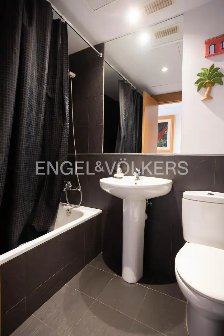 Baño de Ático en venta en Camas con Aire acondicionado, Calefacción y Jardín privado
