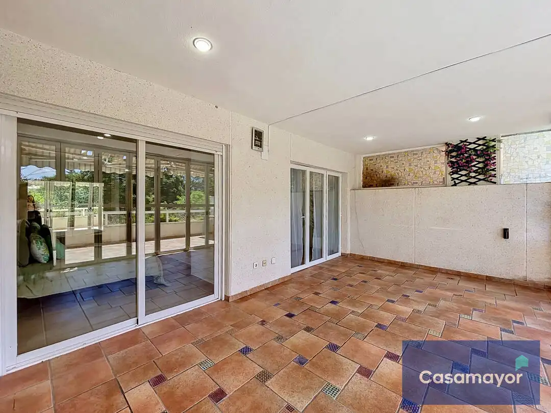 Jardín de Piso en venta en Alicante / Alacant con Aire acondicionado, Calefacción y Jardín privado
