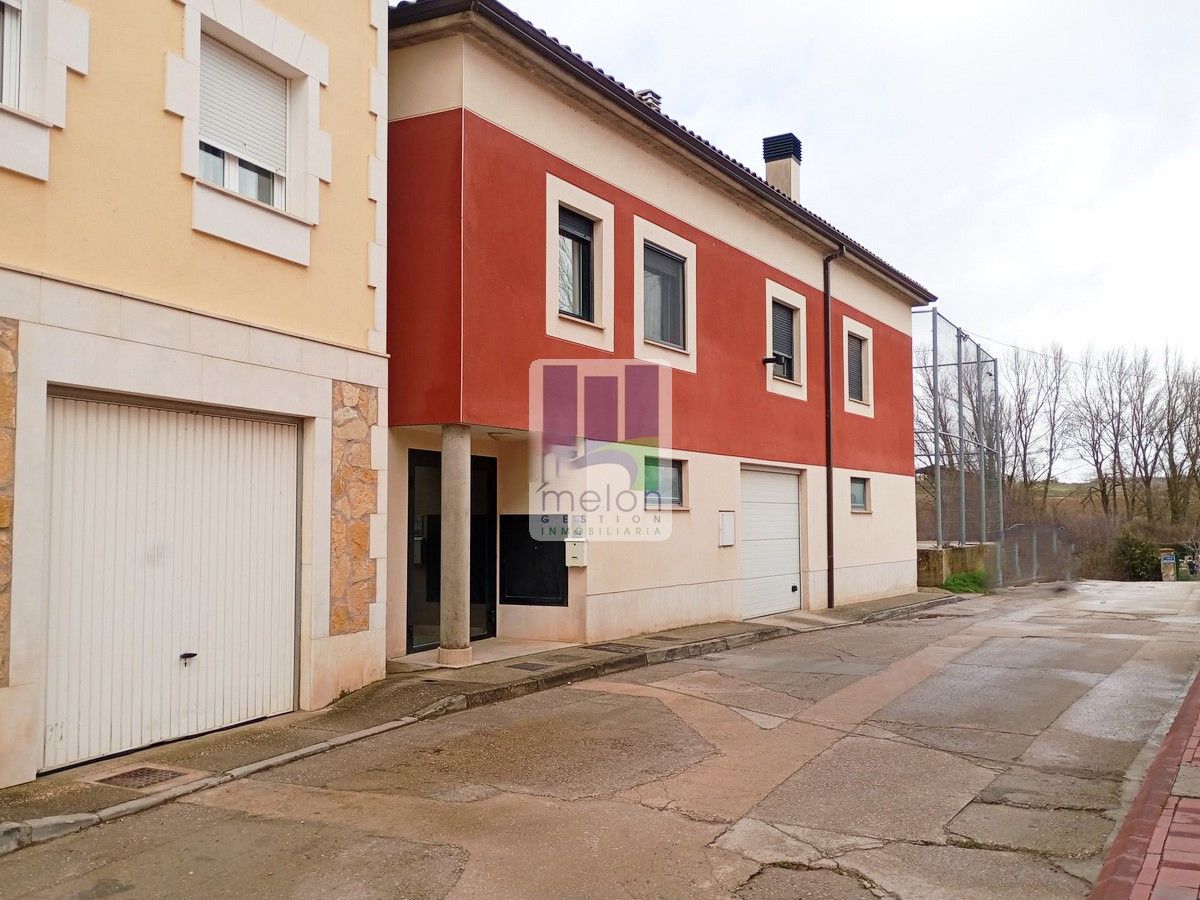 Vista exterior de Pis en venda en Saldaña de Burgos amb Traster