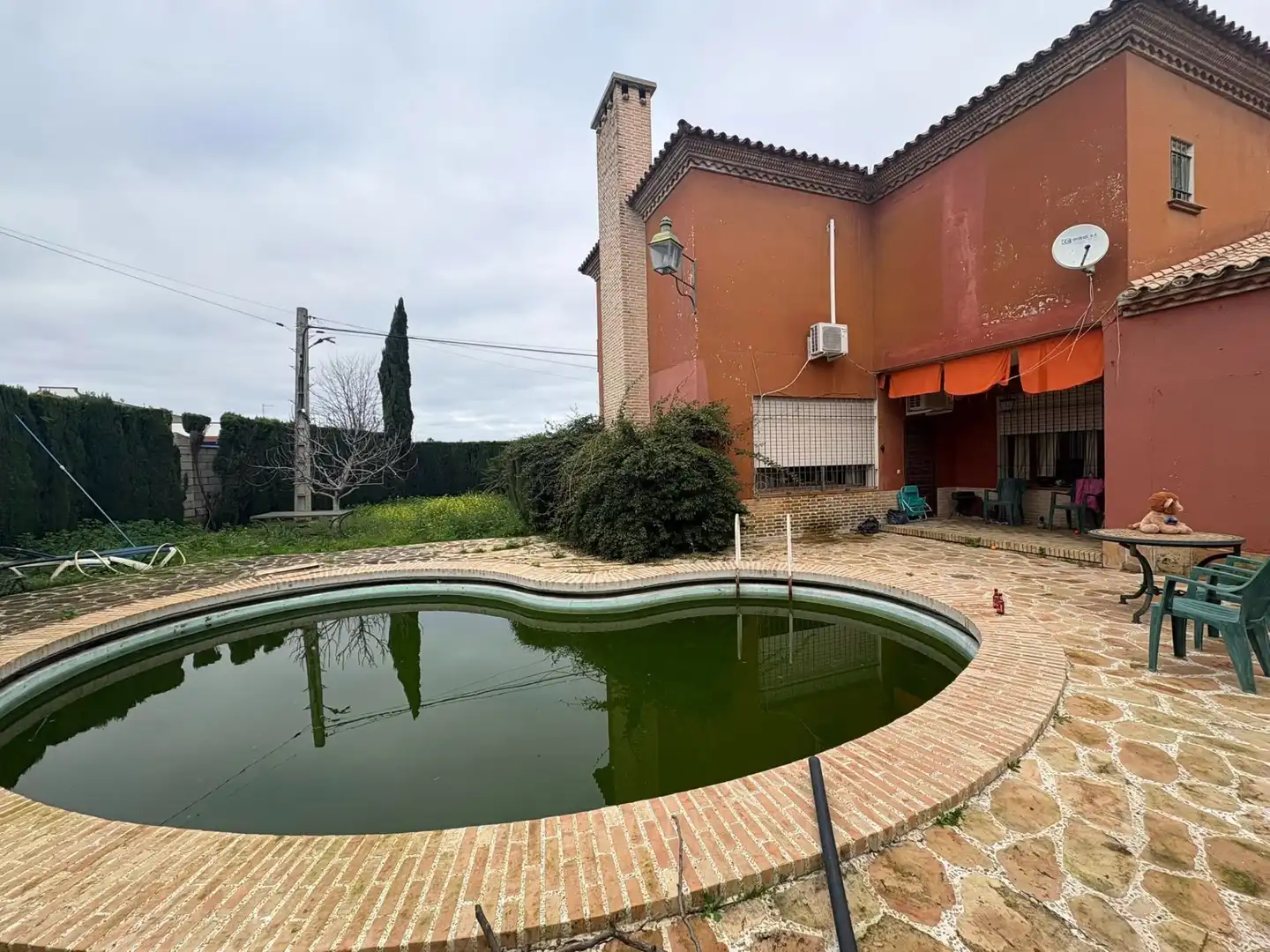 Piscina de Casa o xalet en venda en Écija