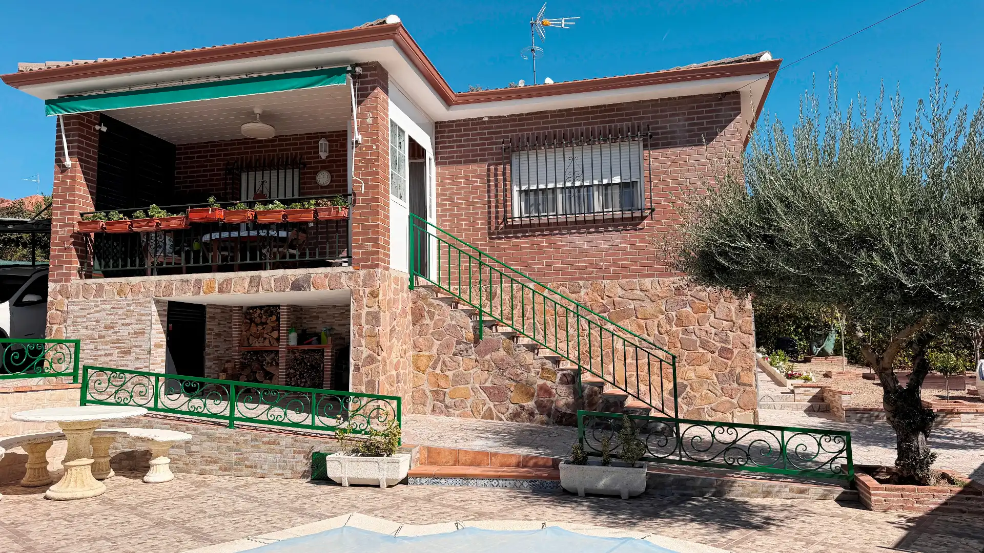 Villa mit Pool zum Verkauf in Calle Vaticano 7