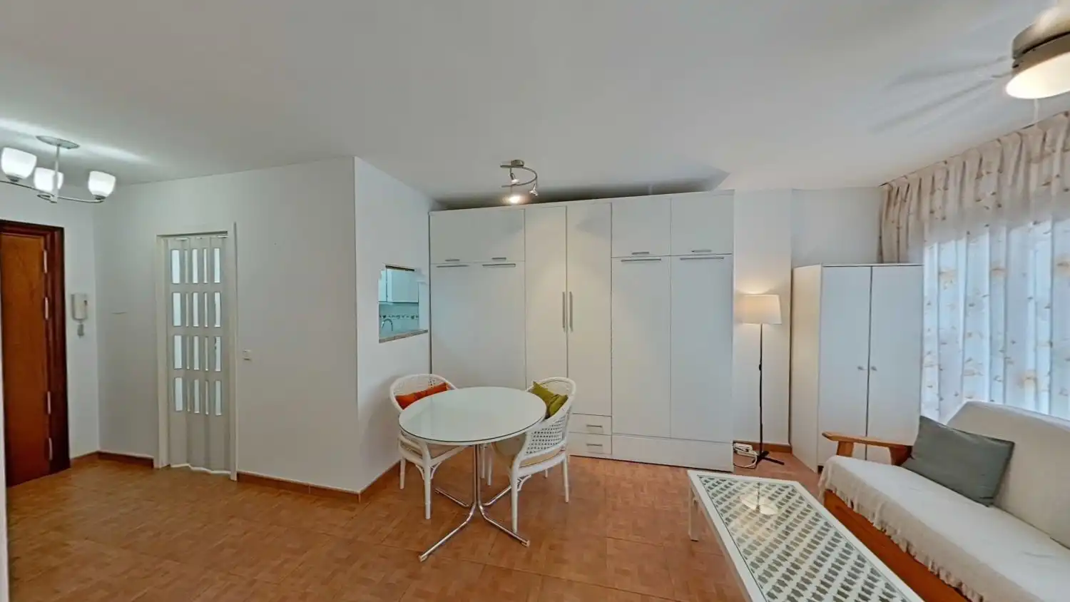 Apartament amb ascensor en venda a PLAYA LA FONTANILLA, imagen 2