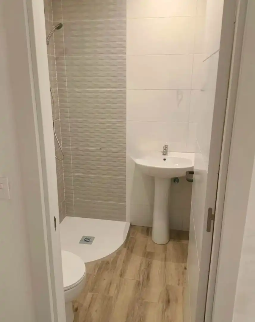 Bathroom of Flat for sale in Torremolinos  with Air Conditioner and Heating