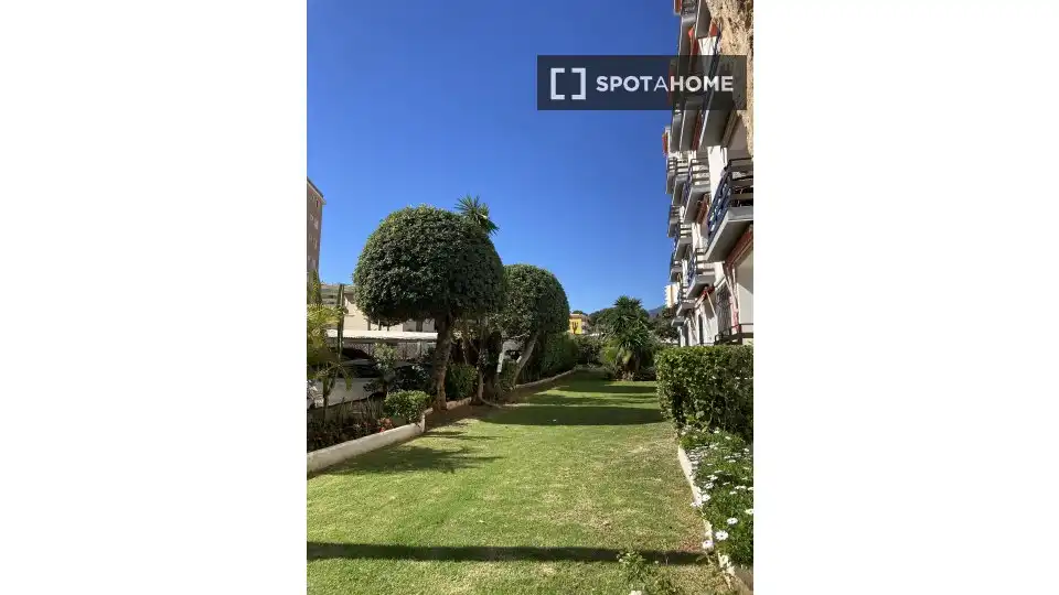 Habitación en La Carihuela - Los Nidos