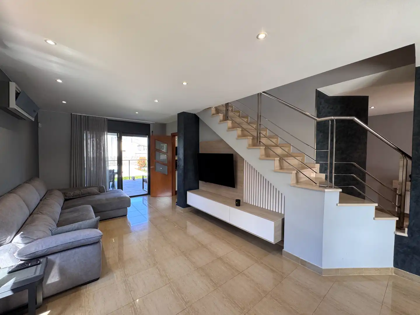 Living room of Houses for sale in Sant Antoni de Vilamajor  with Air Conditioner, Heating and Private garden