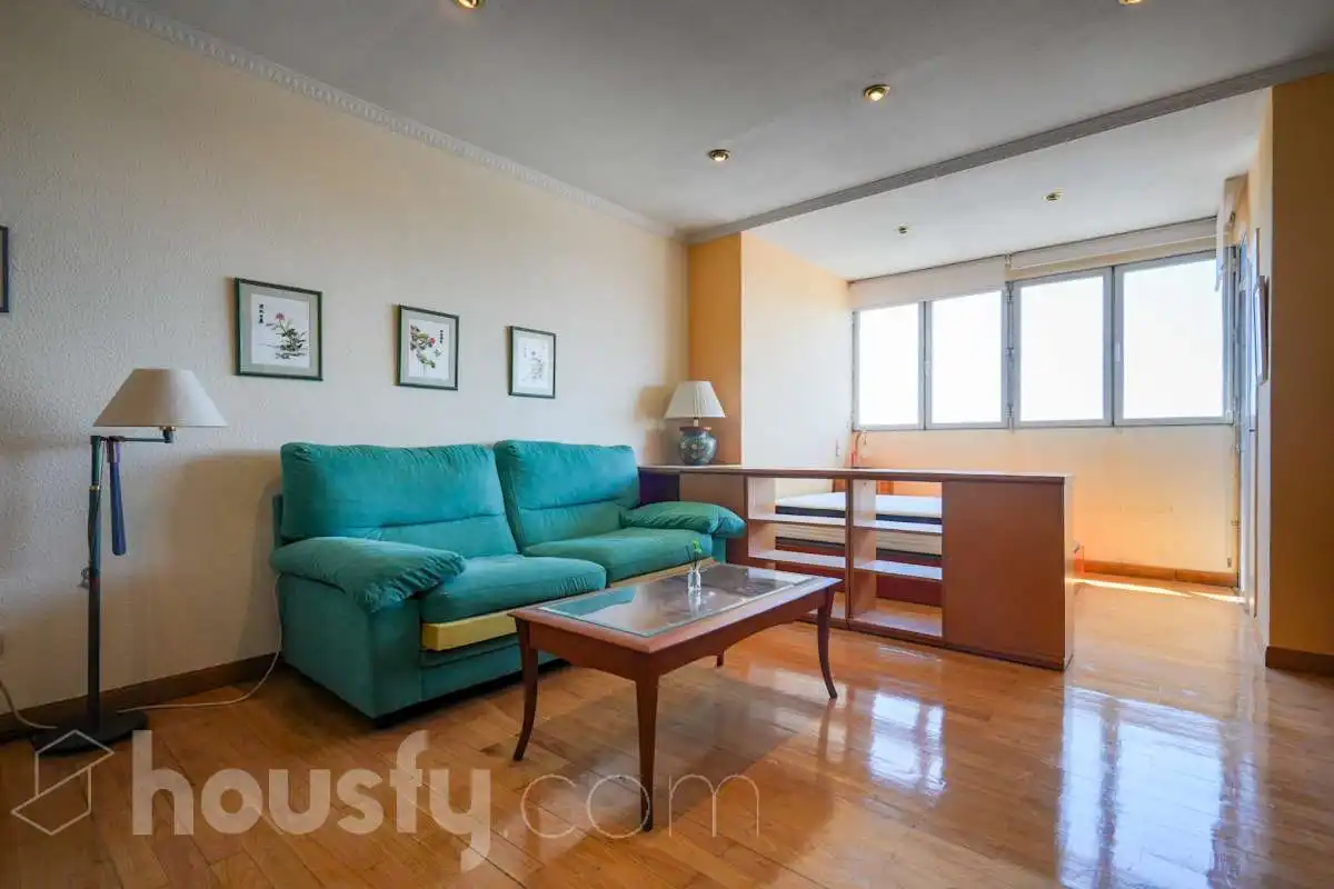 Wohnzimmer von Wohnung zum Verkauf in Madrid mit Klimaanlage, Heizung und Terrasse