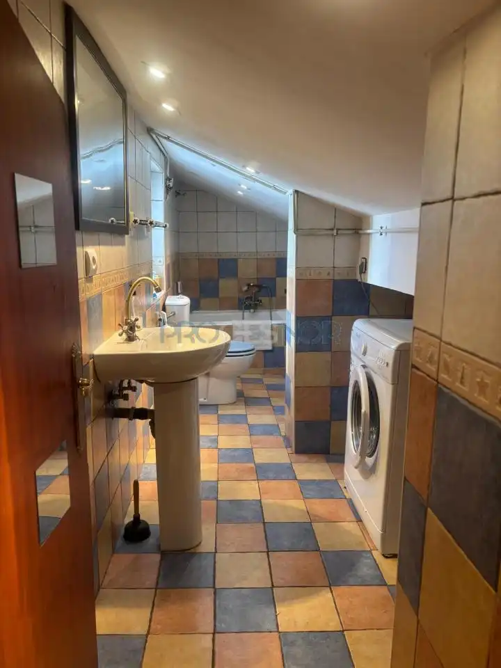 Badezimmer von Wohnungen zum Verkauf in León Capital  mit Heizung und Möbliert