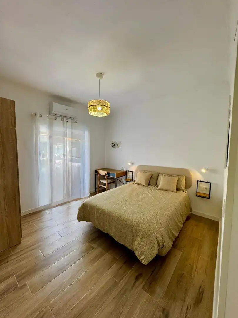 Habitación de Piso en venta en Benidorm con Calefacción, Amueblado y Balcón