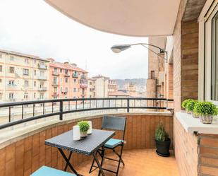 Balcony of Apartment to share in Bilbao   with Air Conditioner and Terrace